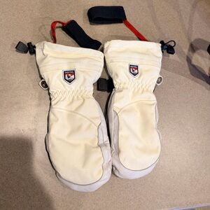 Hestra White Mittens Women Size 9
